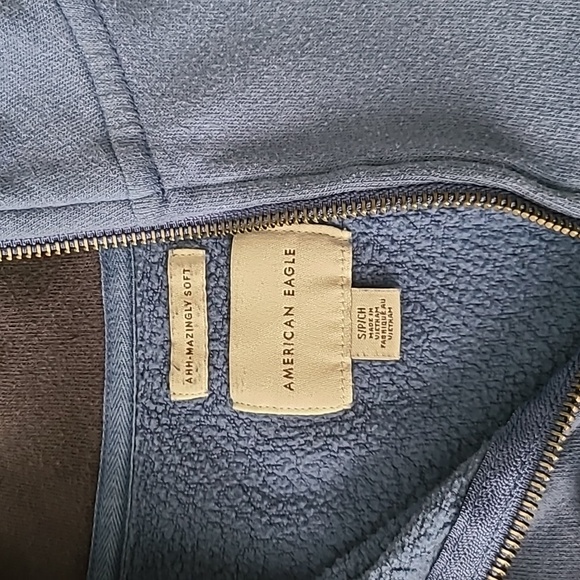 Women's Sweater - Picture 2 of 2